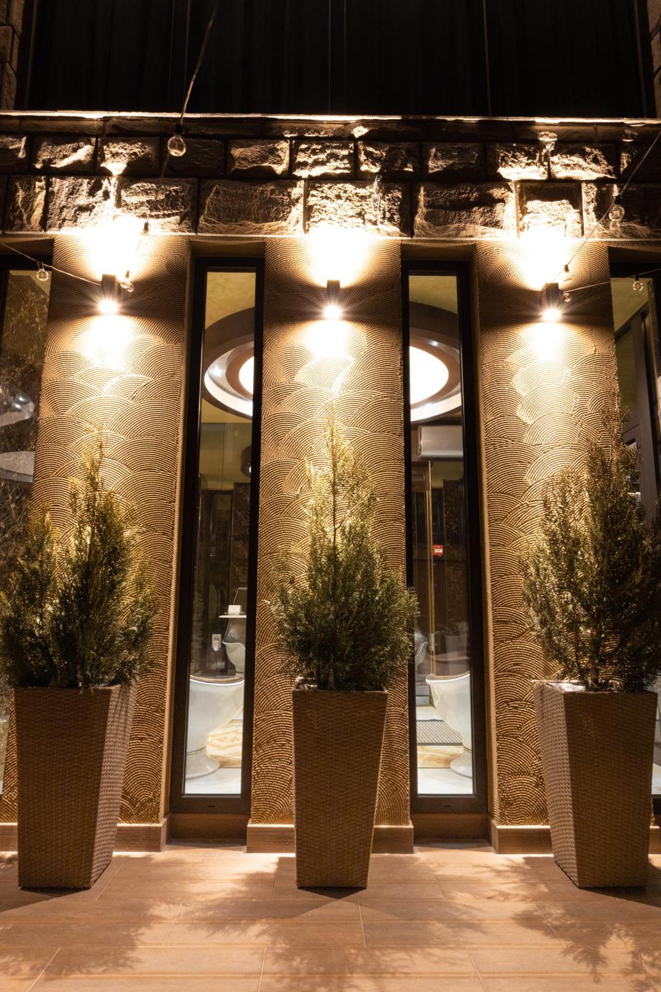 Apartamento Hidden Bank: Golden Plovdiv Exterior foto